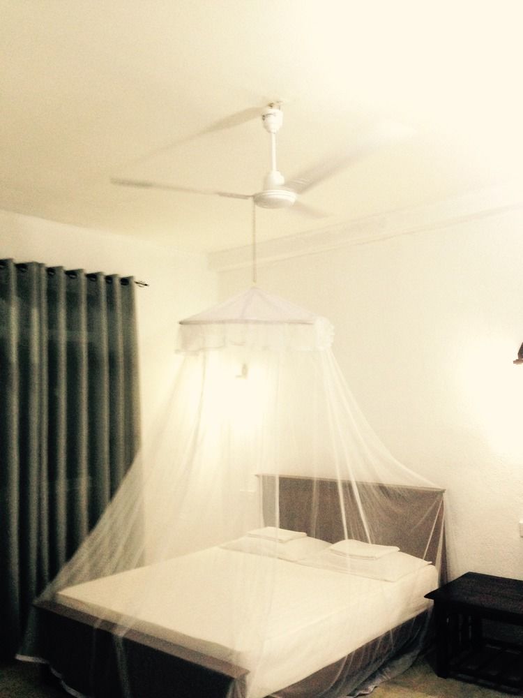 Holiday Inn Unawatuna Zewnętrze zdjęcie