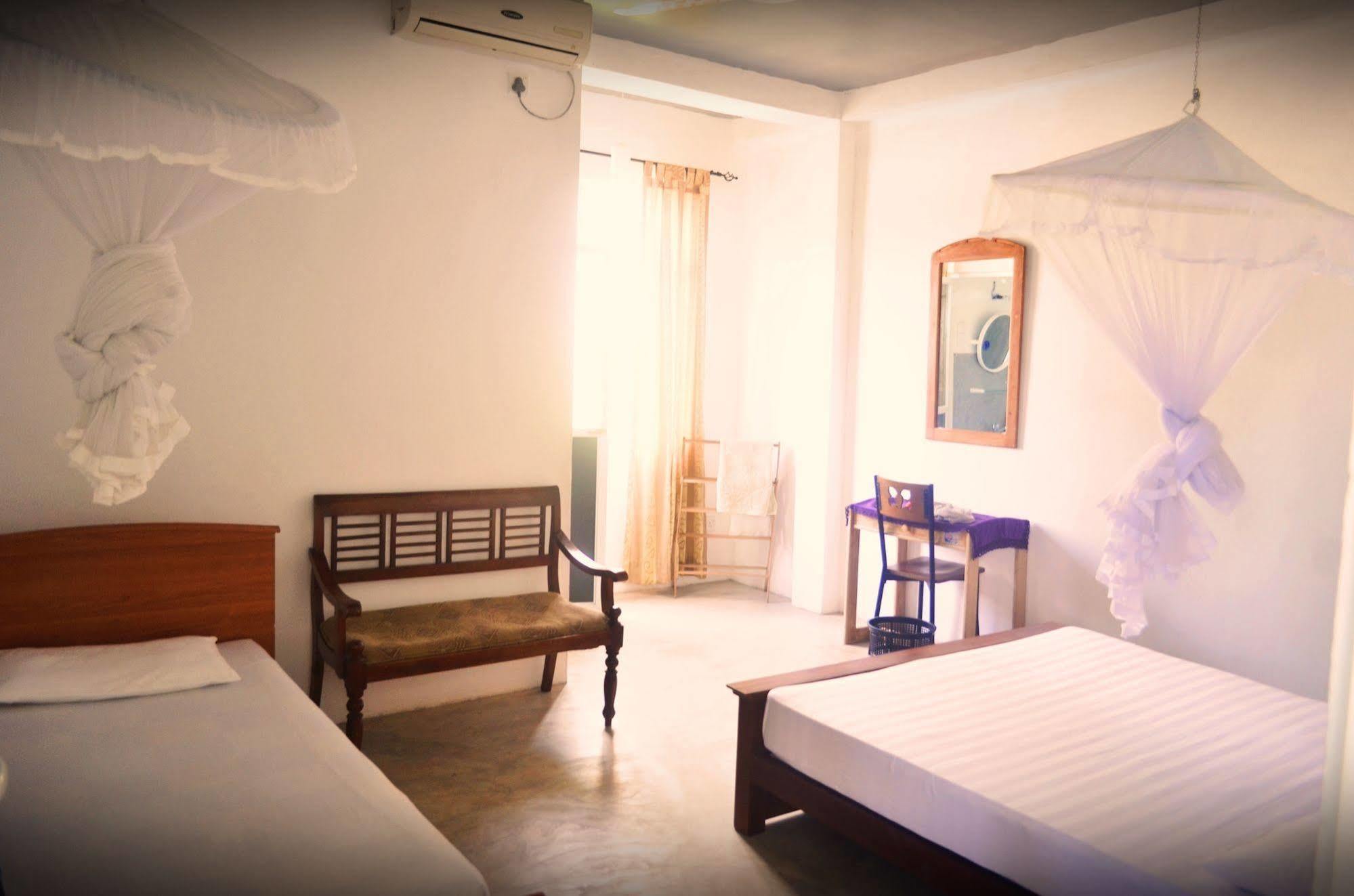 Holiday Inn Unawatuna Zewnętrze zdjęcie